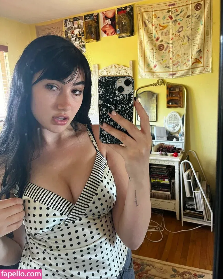 Delilah Raige Onlyfans Photo Gallery 