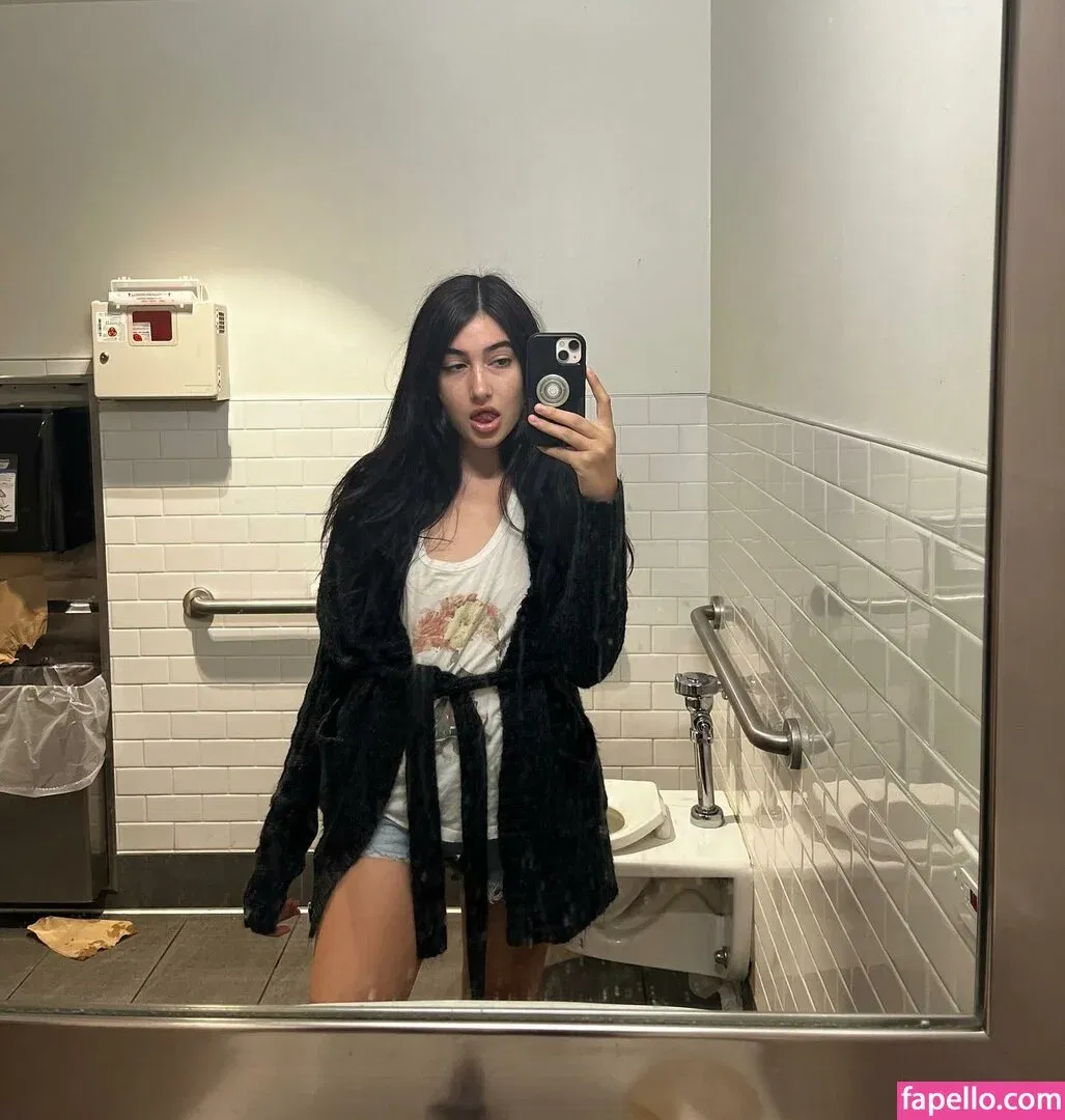 Delilah Raige Onlyfans Photo Gallery 