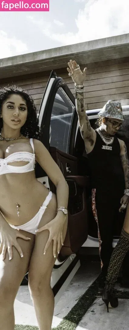 Delilah Raige Onlyfans Photo Gallery 