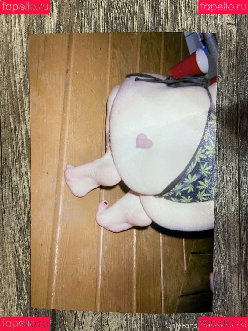 crybaby.labia Onlyfans Photo Gallery 