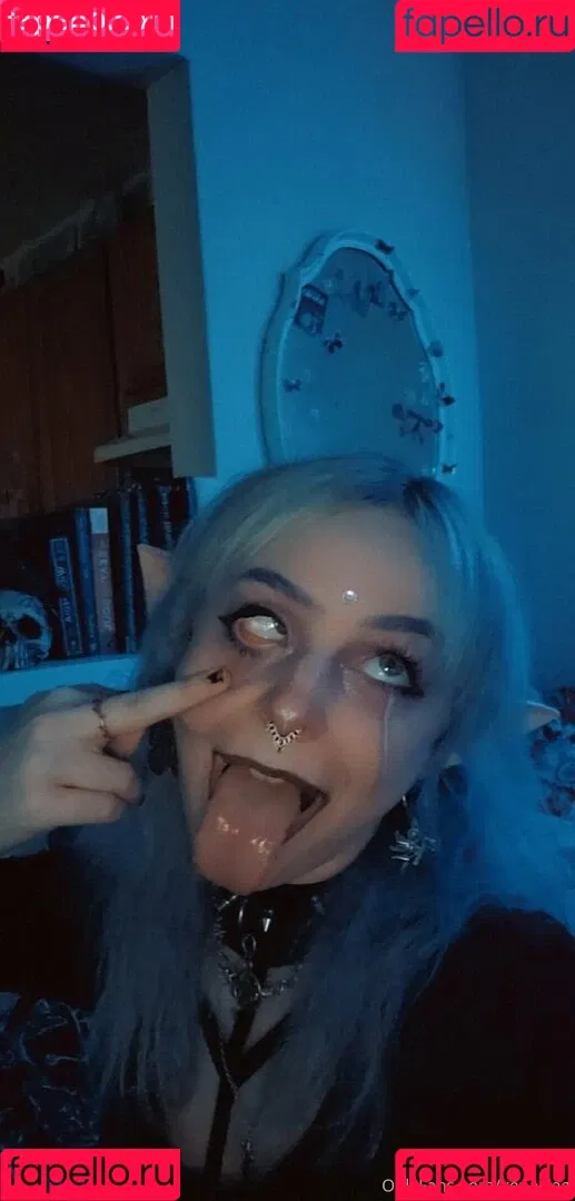 crybaby.labia Onlyfans Photo Gallery 