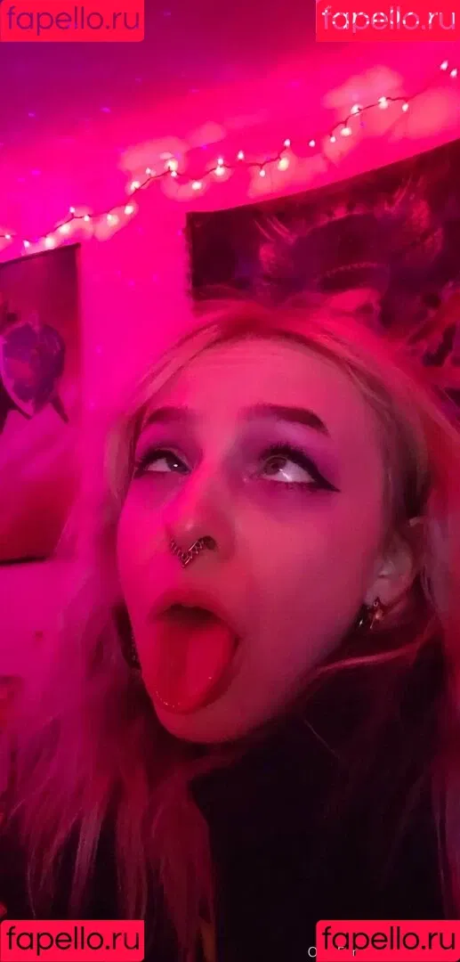 crybaby.labia Onlyfans Photo Gallery 