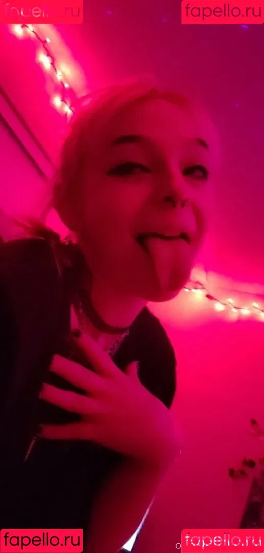 crybaby.labia Onlyfans Photo Gallery 