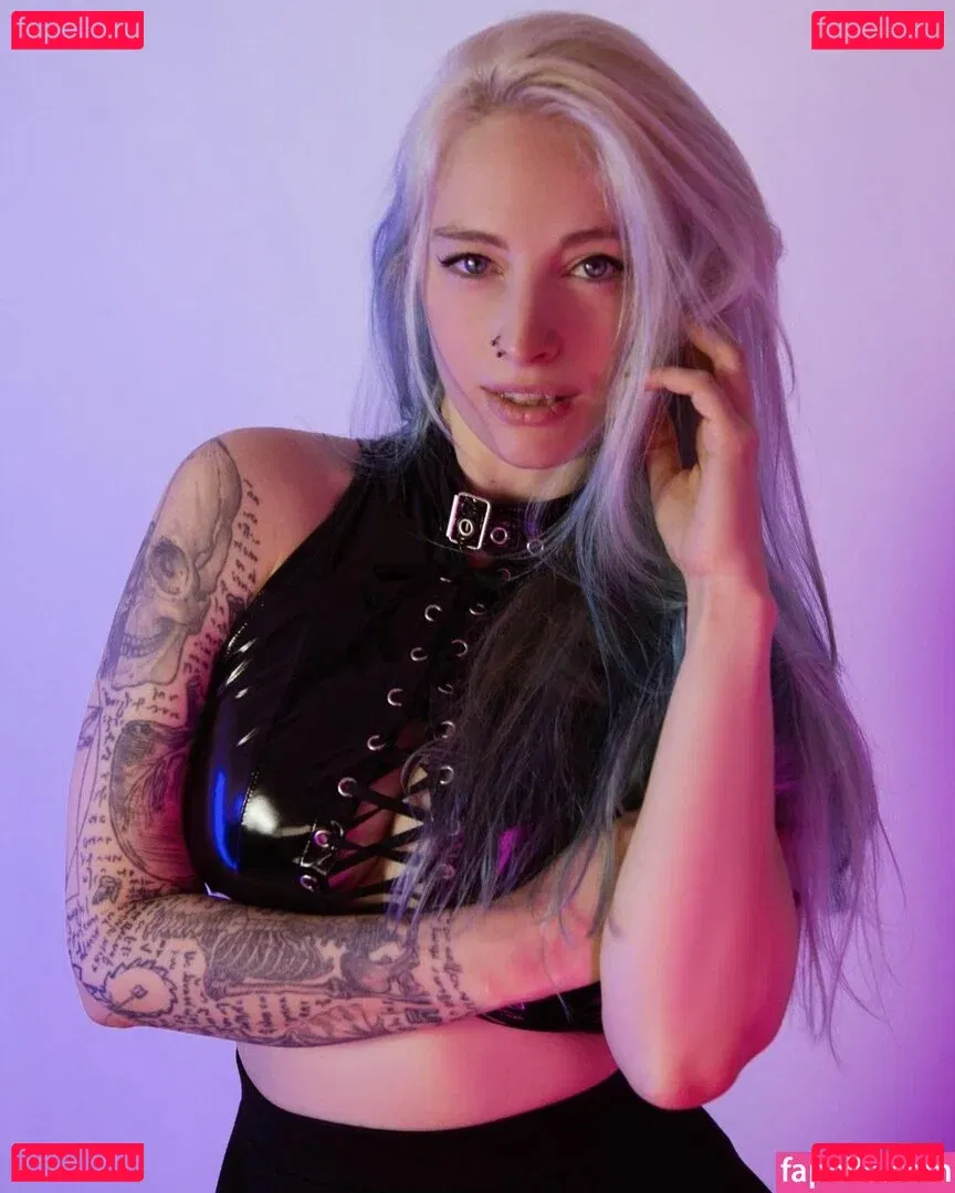 Giulia Henne Onlyfans Photo Gallery 