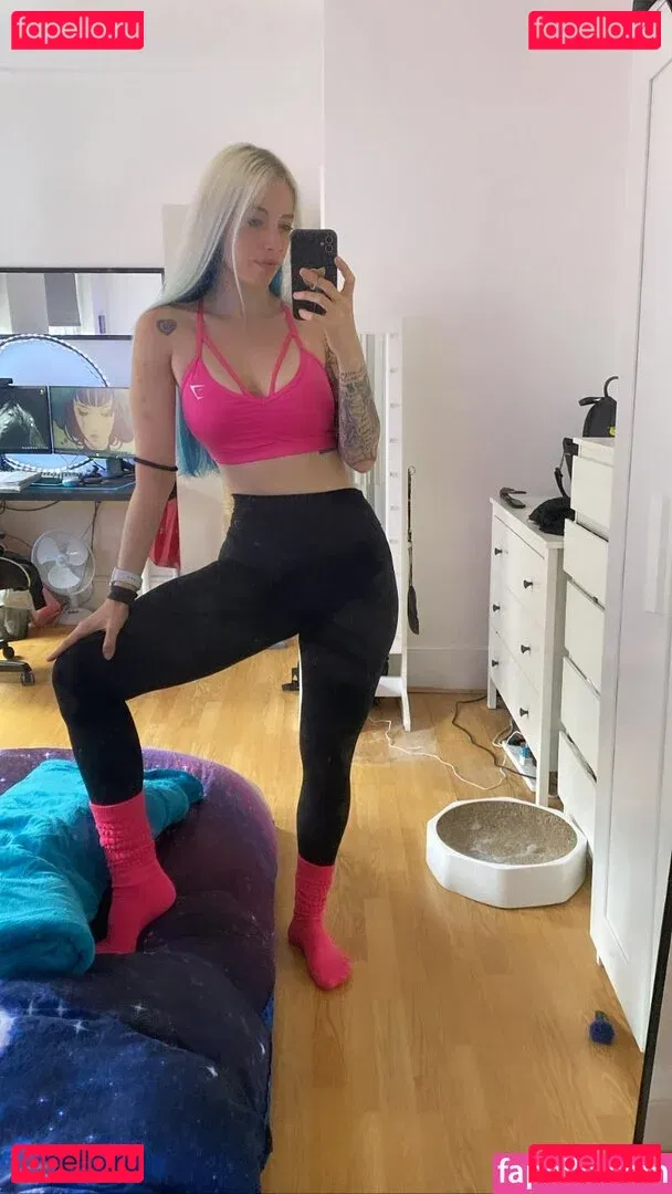 Giulia Henne Onlyfans Photo Gallery 