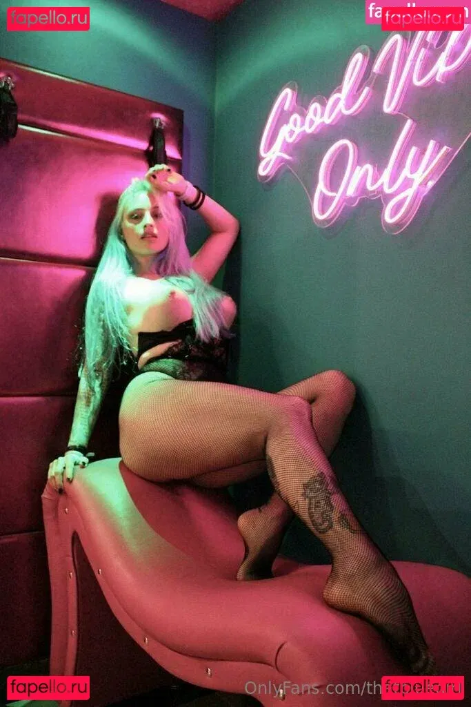 Giulia Henne Onlyfans Photo Gallery 