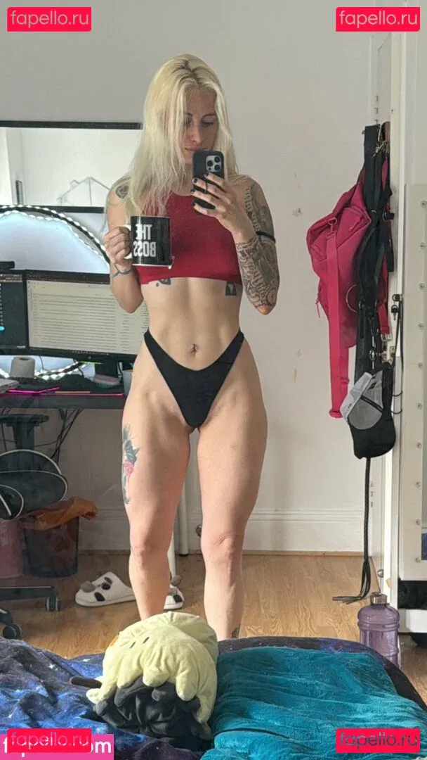 Giulia Henne Onlyfans Photo Gallery 