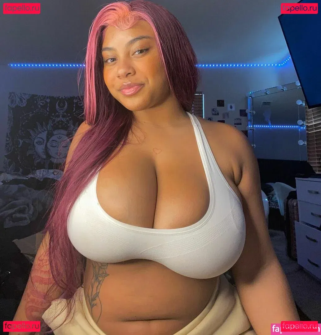 Aliyah Onlyfans Photo Gallery 
