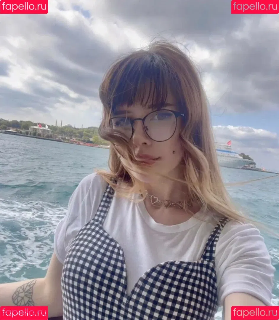 frauleinmilk Onlyfans Photo Gallery 