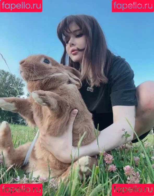 frauleinmilk Onlyfans Photo Gallery 