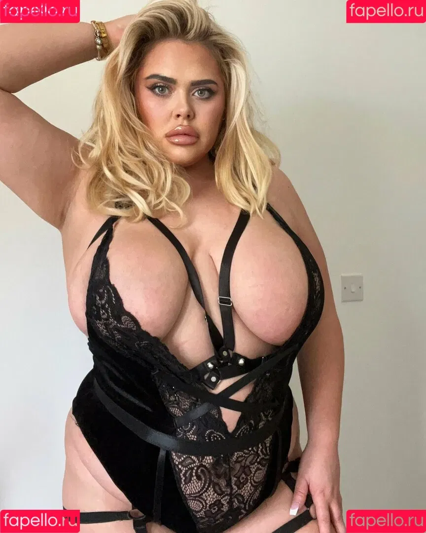 Susannah Elizabeth Onlyfans Photo Gallery 