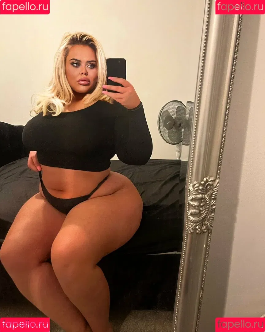 Susannah Elizabeth Onlyfans Photo Gallery 