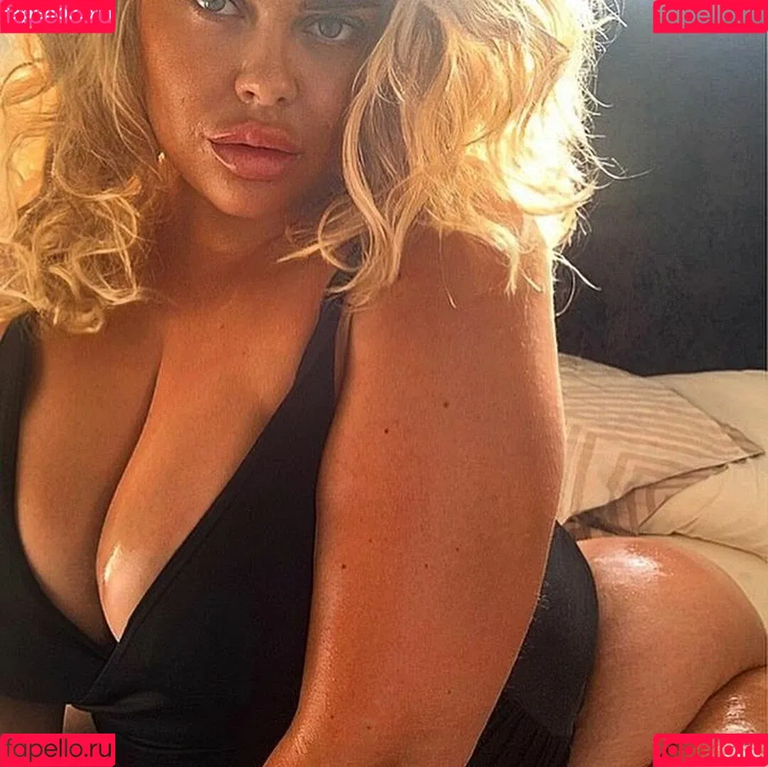 Susannah Elizabeth Onlyfans Photo Gallery 