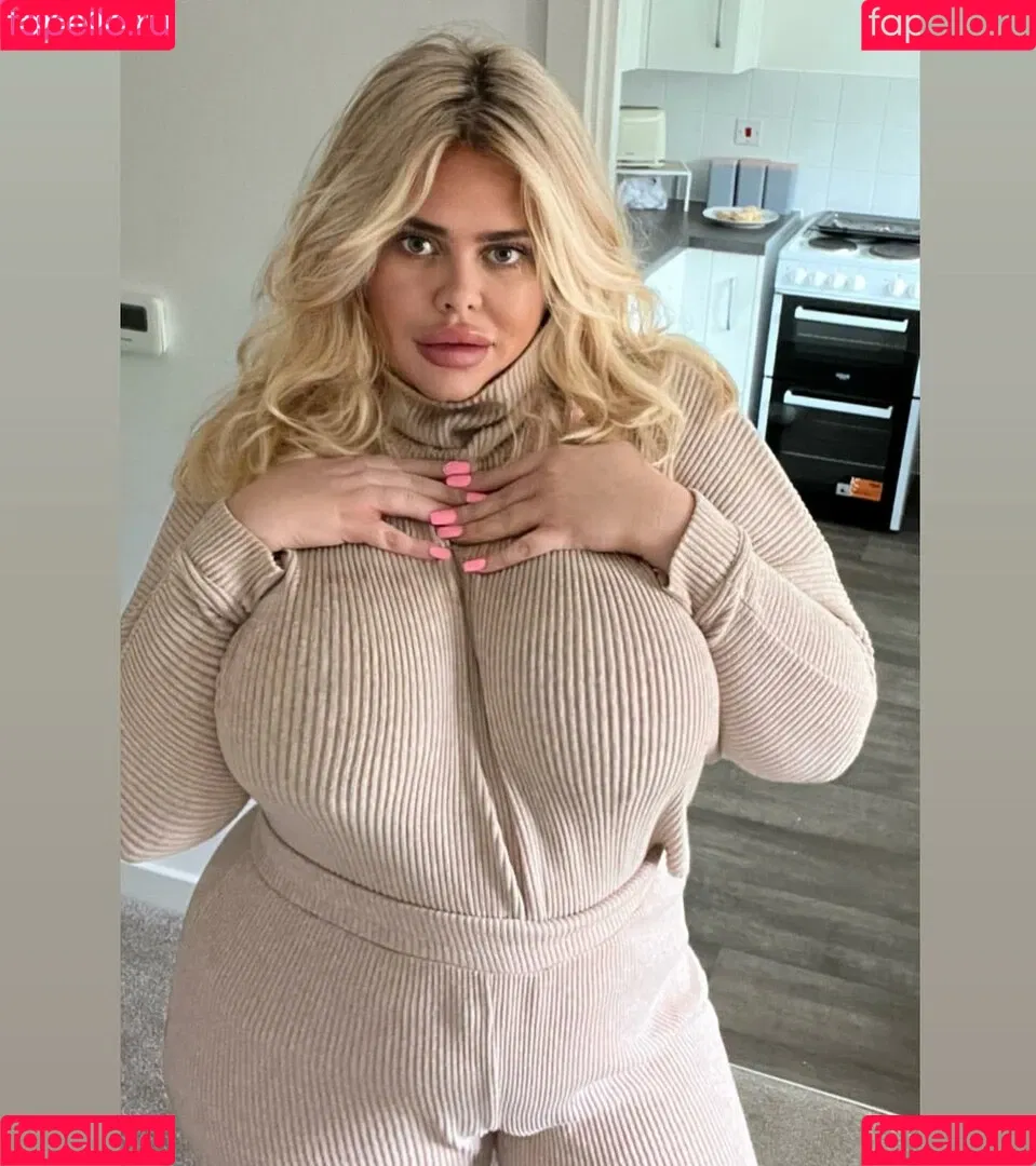 Susannah Elizabeth Onlyfans Photo Gallery 