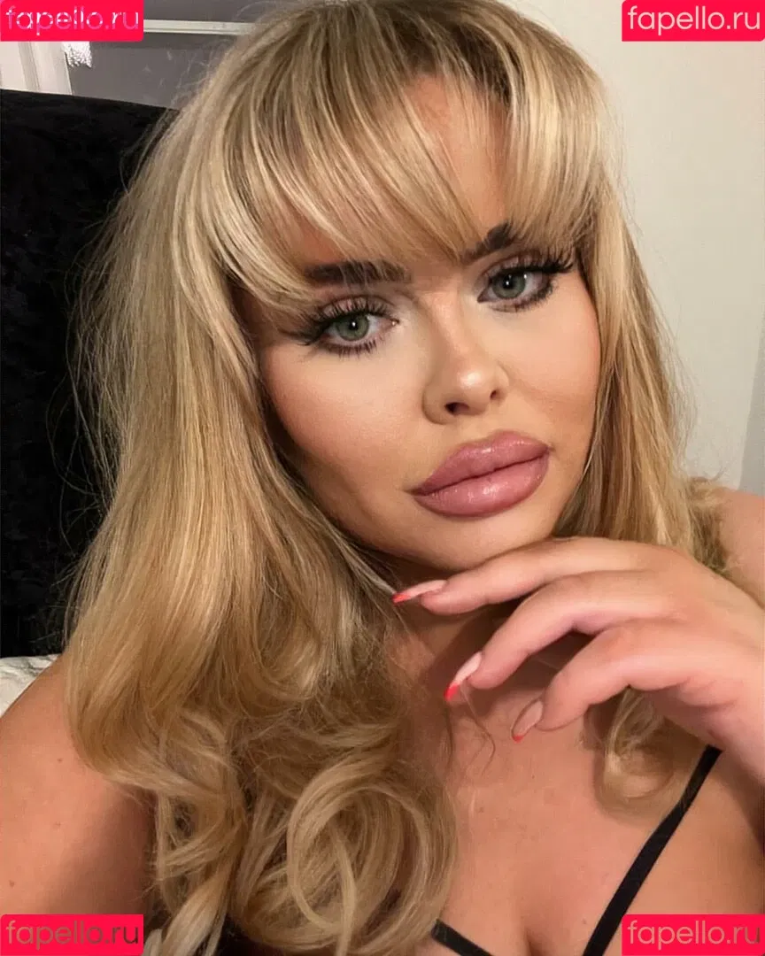 Susannah Elizabeth Onlyfans Photo Gallery 