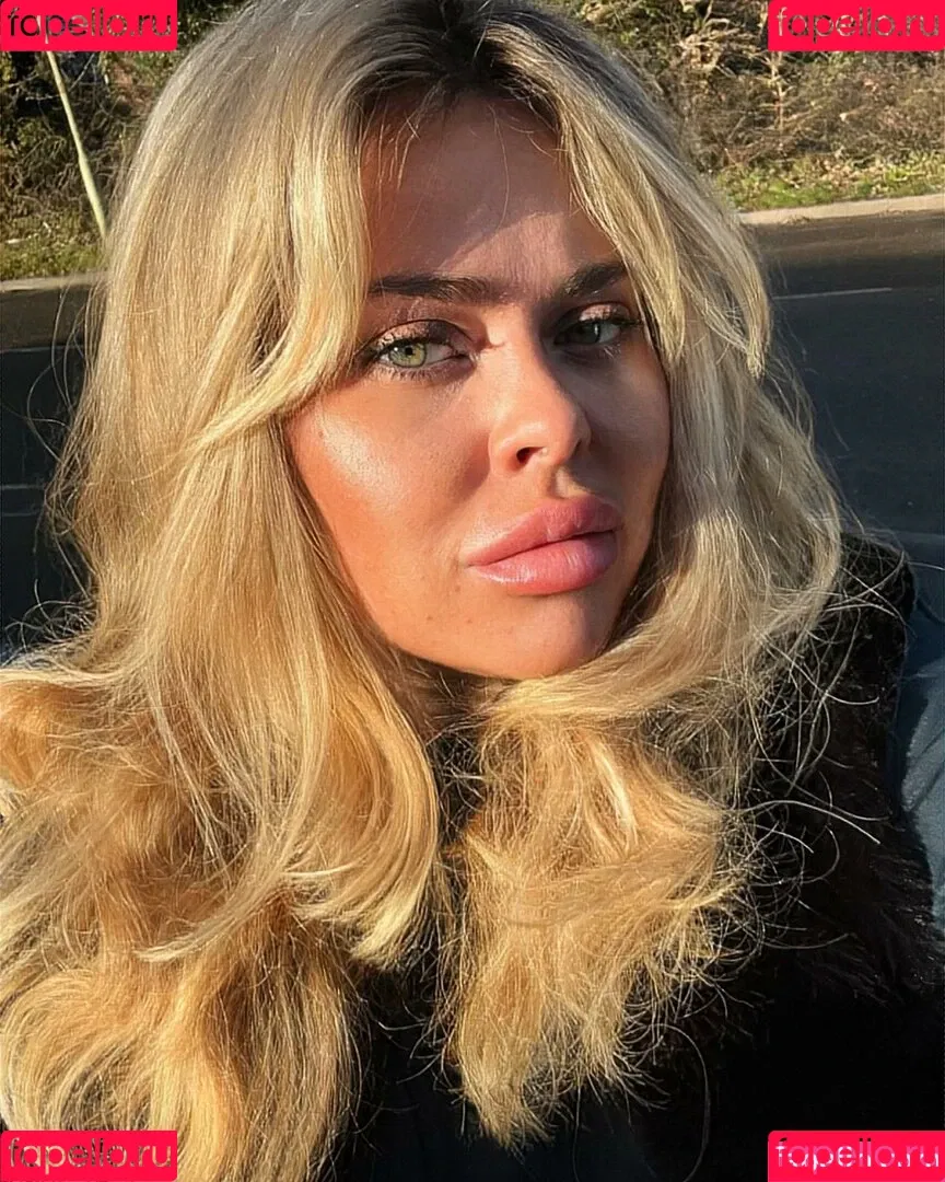 Susannah Elizabeth Onlyfans Photo Gallery 