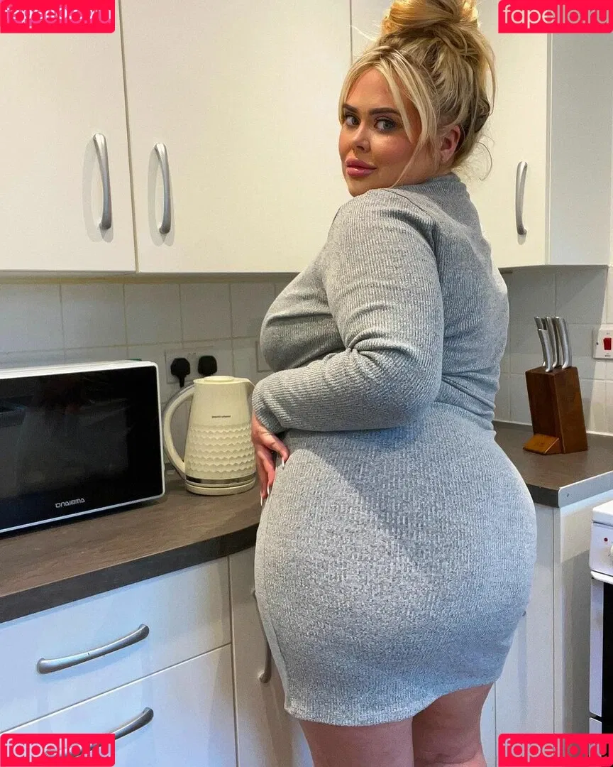 Susannah Elizabeth Onlyfans Photo Gallery 
