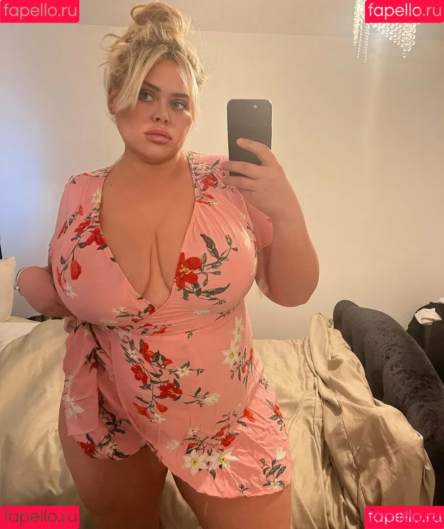 Susannah Elizabeth Onlyfans Photo Gallery 