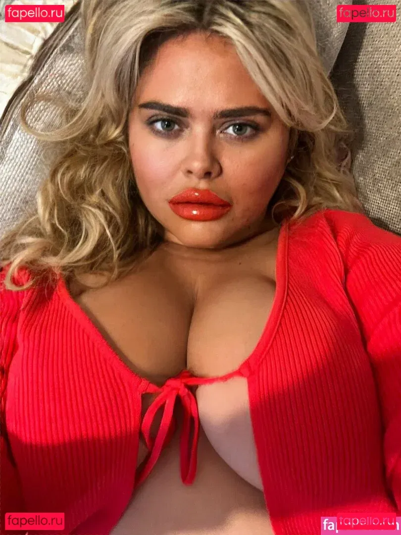 Susannah Elizabeth Onlyfans Photo Gallery 