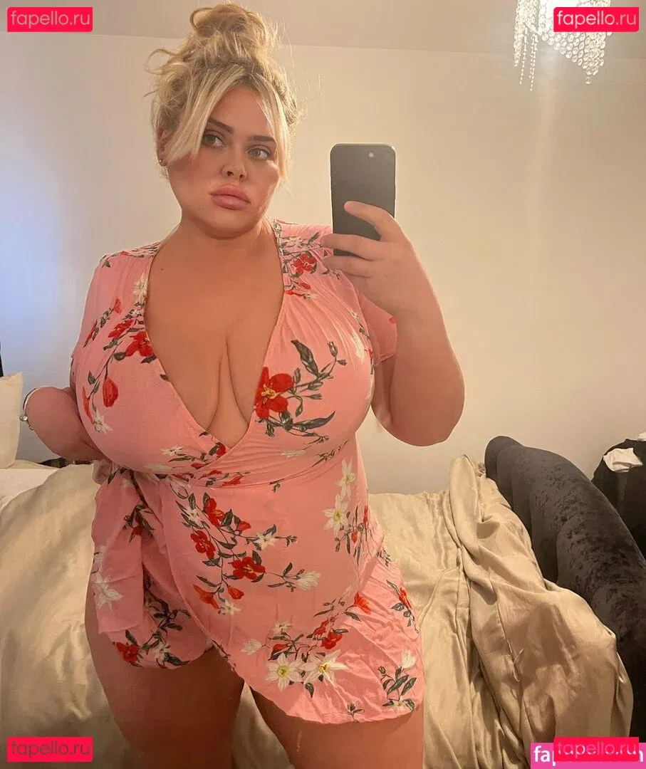 Susannah Elizabeth Onlyfans Photo Gallery 