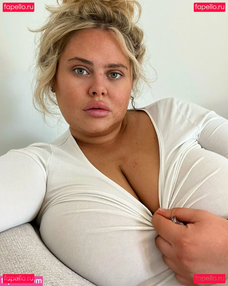 Susannah Elizabeth Onlyfans Photo Gallery 