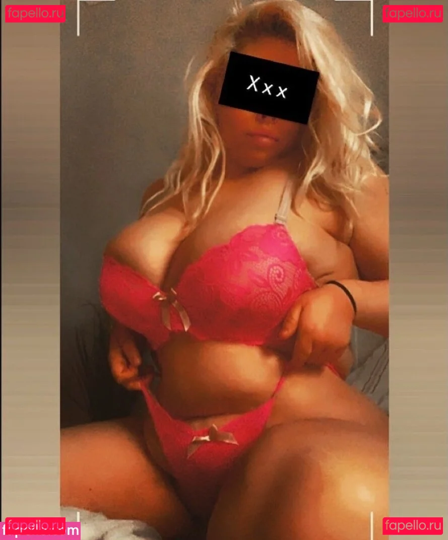 Susannah Elizabeth Onlyfans Photo Gallery 