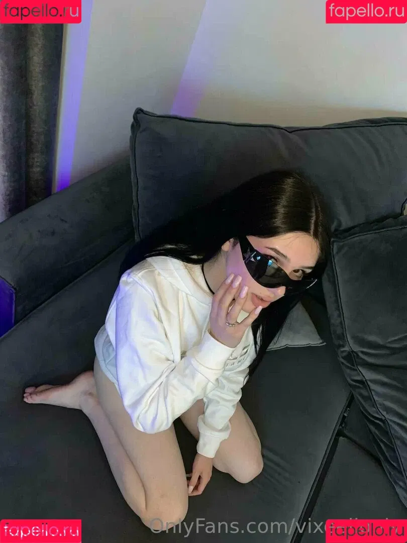 vixeellonly Onlyfans Photo Gallery 
