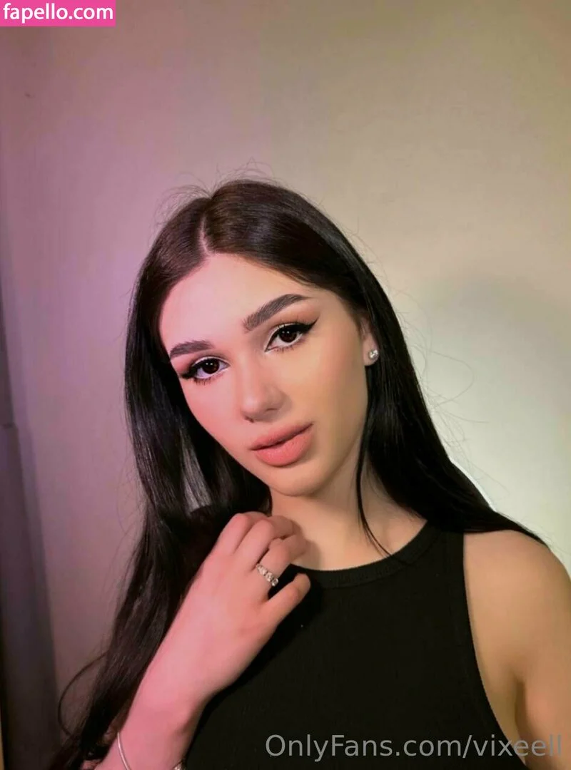 vixeellonly Onlyfans Photo Gallery 