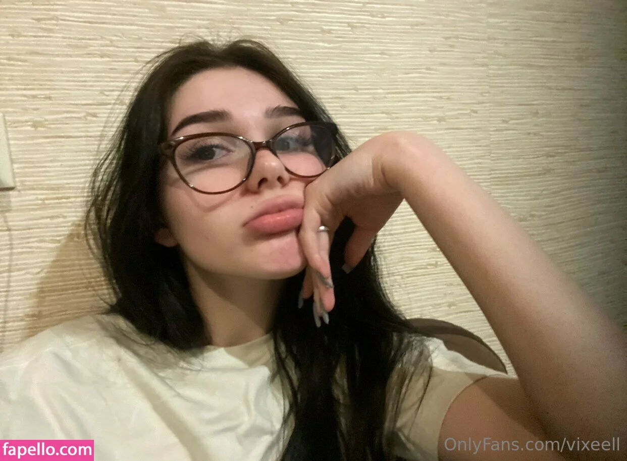 vixeellonly Onlyfans Photo Gallery 