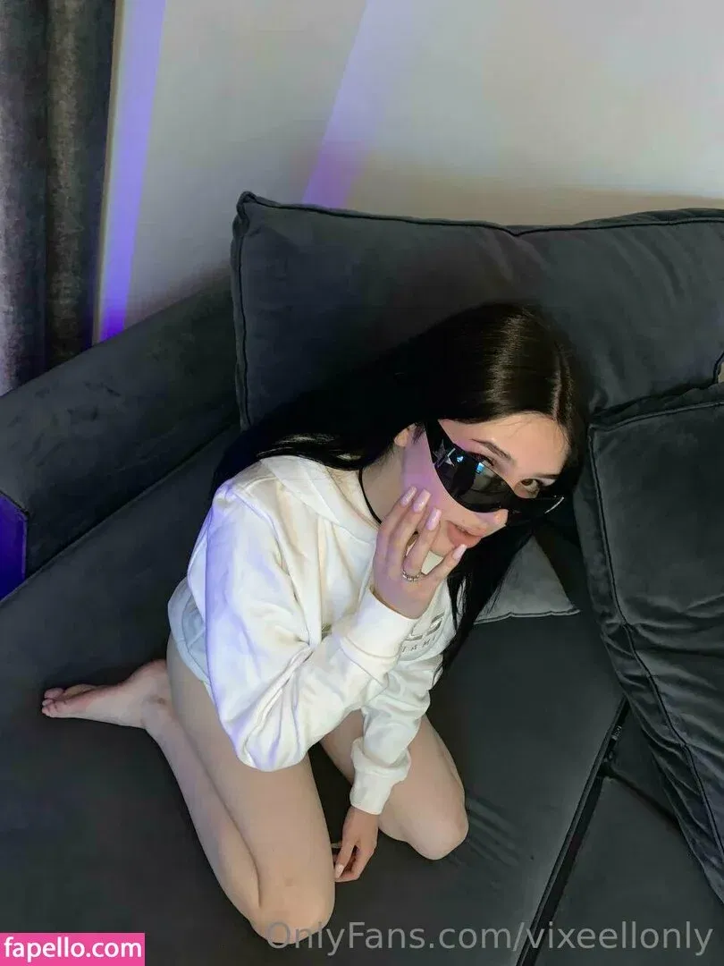vixeellonly Onlyfans Photo Gallery 