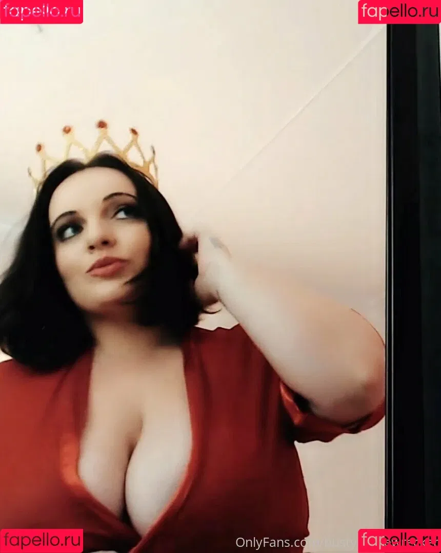 bustyhomewrecker Onlyfans Photo Gallery 