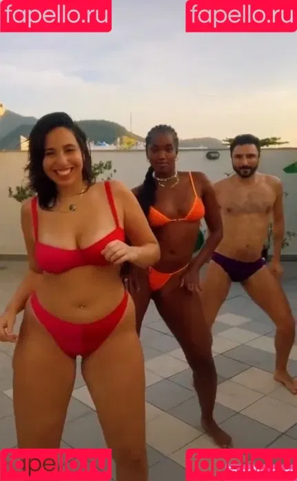 IZA Onlyfans Photo Gallery 
