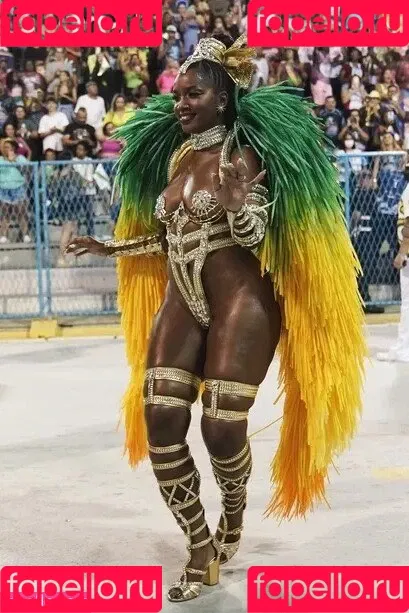 IZA Onlyfans Photo Gallery 