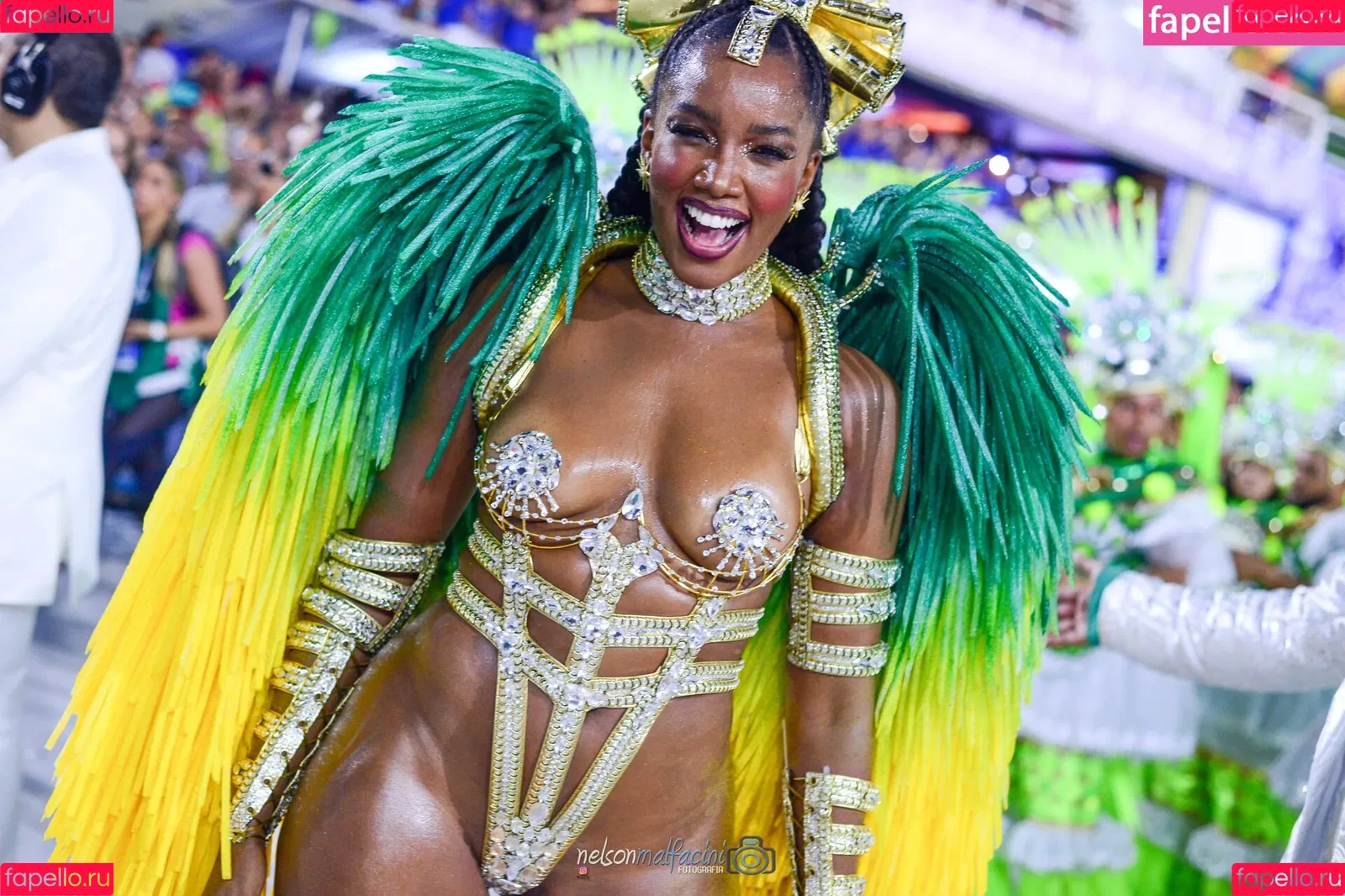 IZA Onlyfans Photo Gallery 