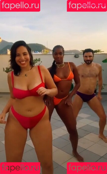 IZA Onlyfans Photo Gallery 