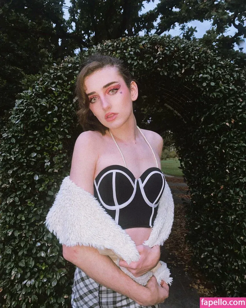 Venus Moorez Onlyfans Photo Gallery 