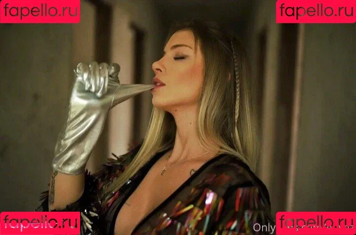 euyaz Onlyfans Photo Gallery 