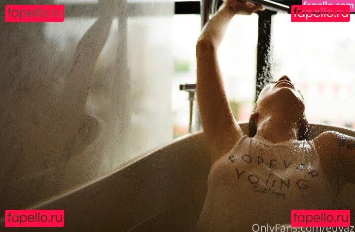 euyaz Onlyfans Photo Gallery 