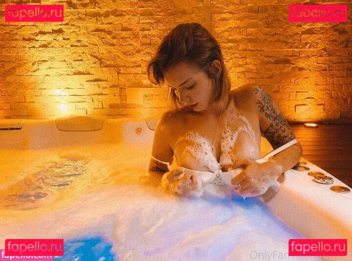 euyaz Onlyfans Photo Gallery 