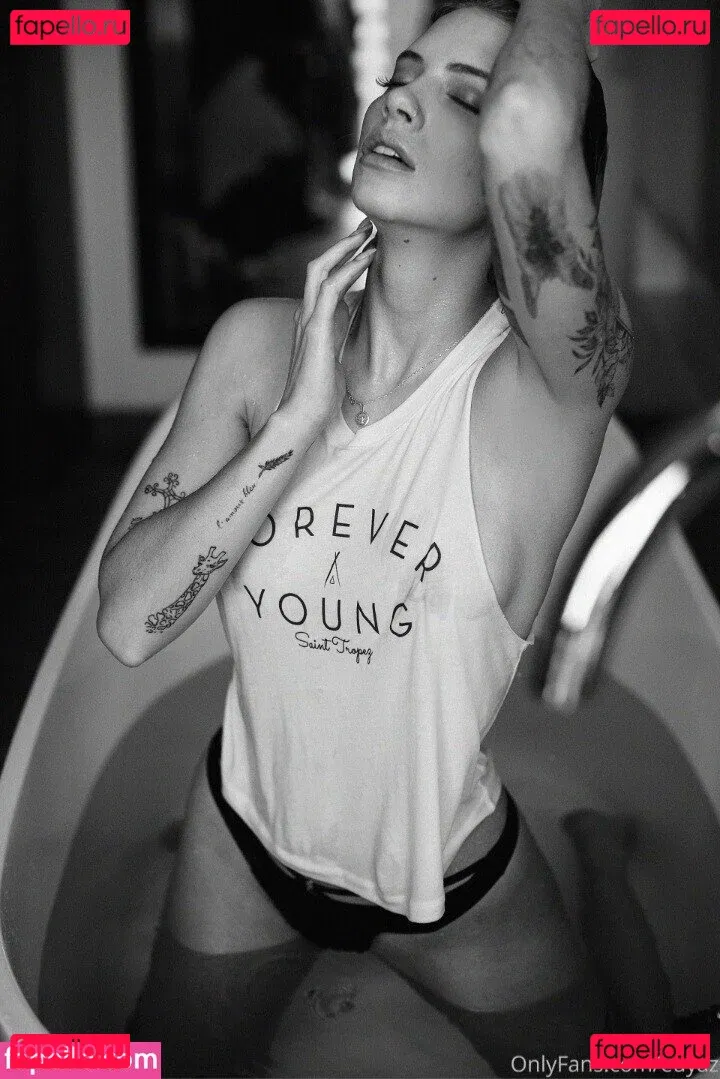 euyaz Onlyfans Photo Gallery 