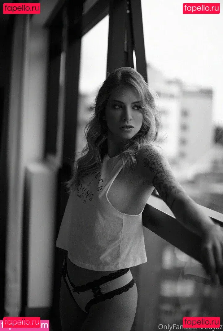 euyaz Onlyfans Photo Gallery 