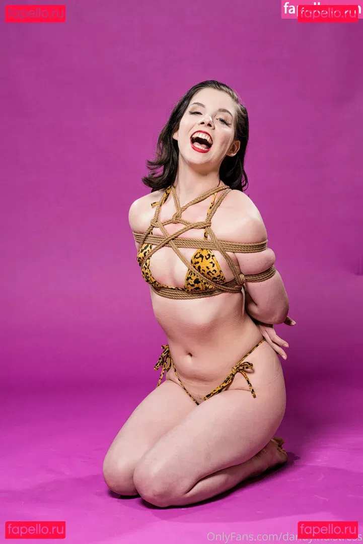 dandyindistress Onlyfans Photo Gallery 