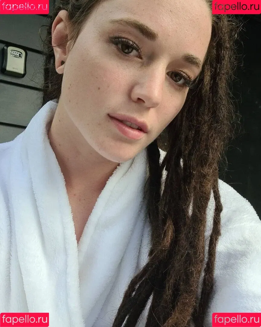 Skye Sharp Onlyfans Photo Gallery 
