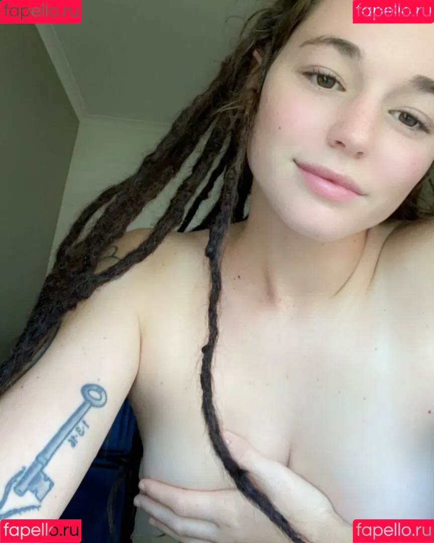 Skye Sharp Onlyfans Photo Gallery 