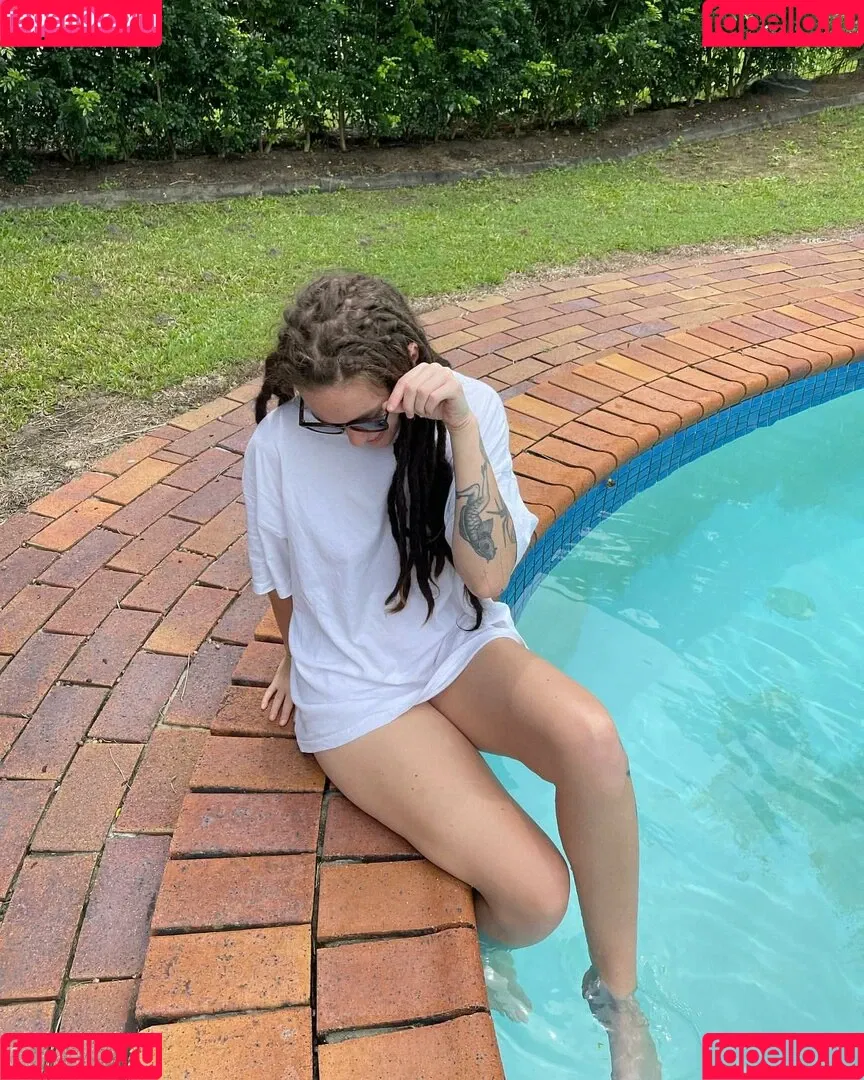 Skye Sharp Onlyfans Photo Gallery 