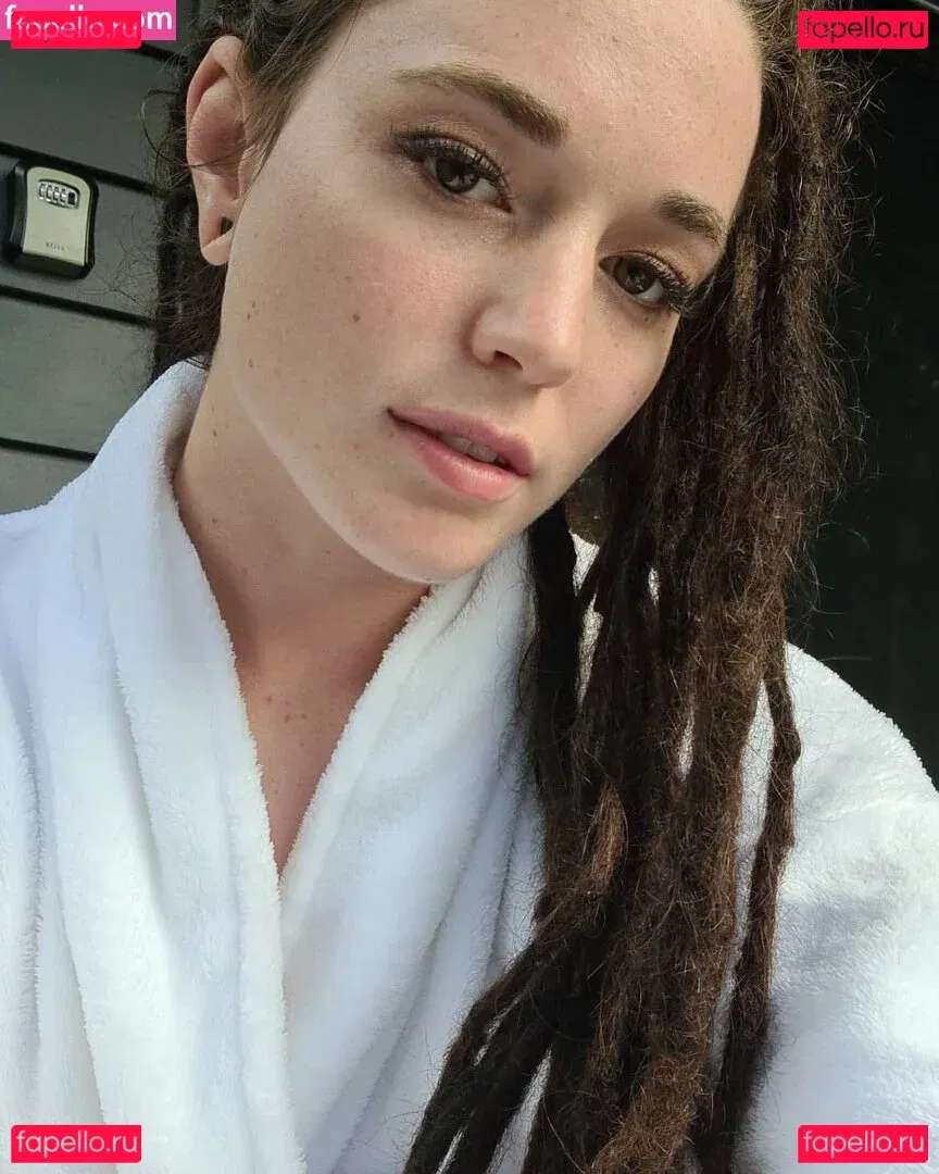 Skye Sharp Onlyfans Photo Gallery 