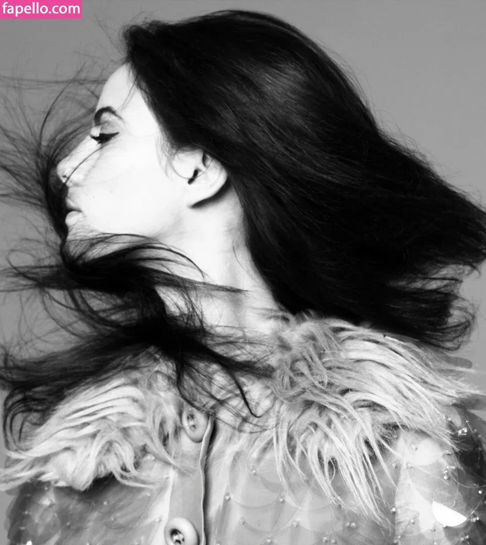 Kaya Scodelario Onlyfans Photo Gallery 