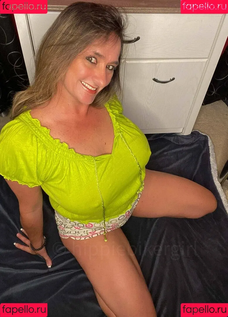 hippiebikergirlfree Onlyfans Photo Gallery 