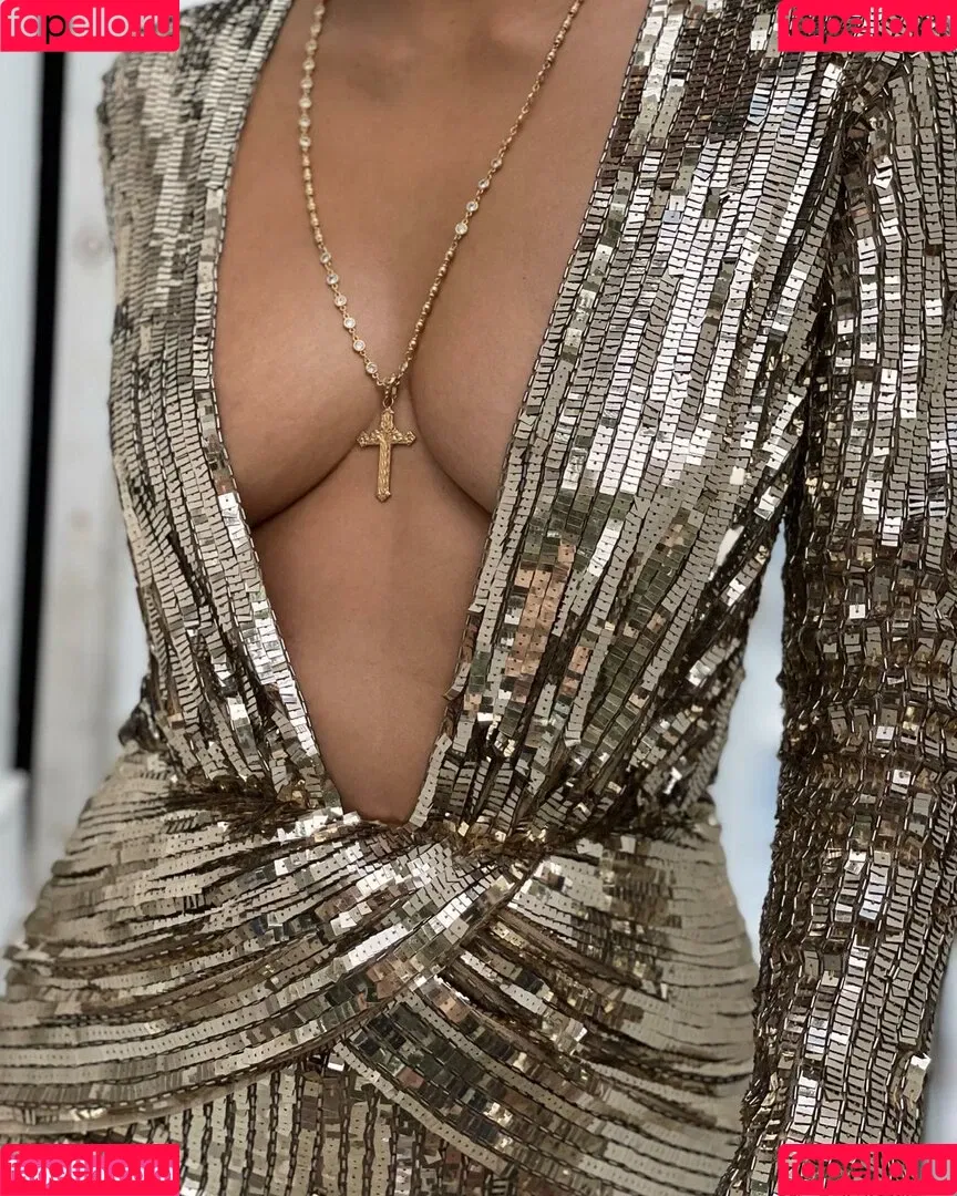 Halle Berry Onlyfans Photo Gallery 