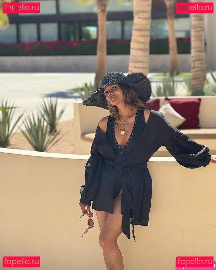 Halle Berry Onlyfans Photo Gallery 